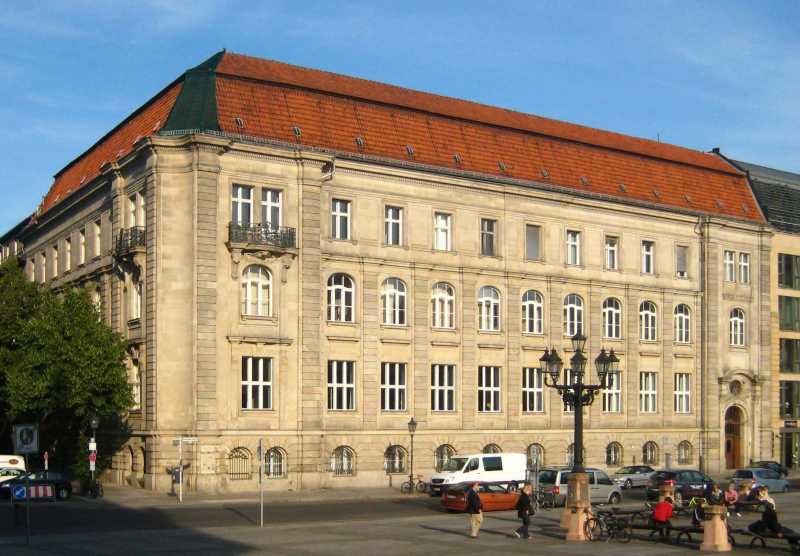 Berlin Brandenburgische Akademie der Wissenschaften wikipedia cc Beek100