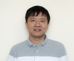 Fieldsmed Yu Deng privat
